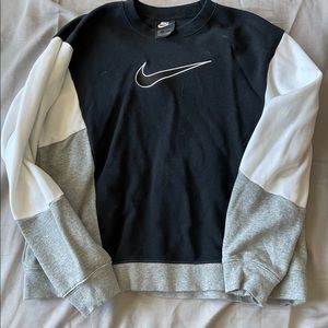 Womens Nike Sweatshirt